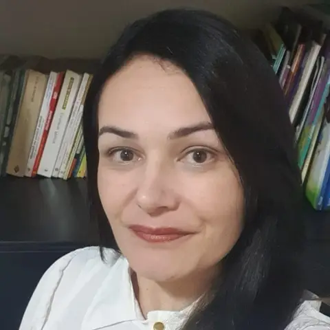 Claudia Muniz, psicóloga, em retrato